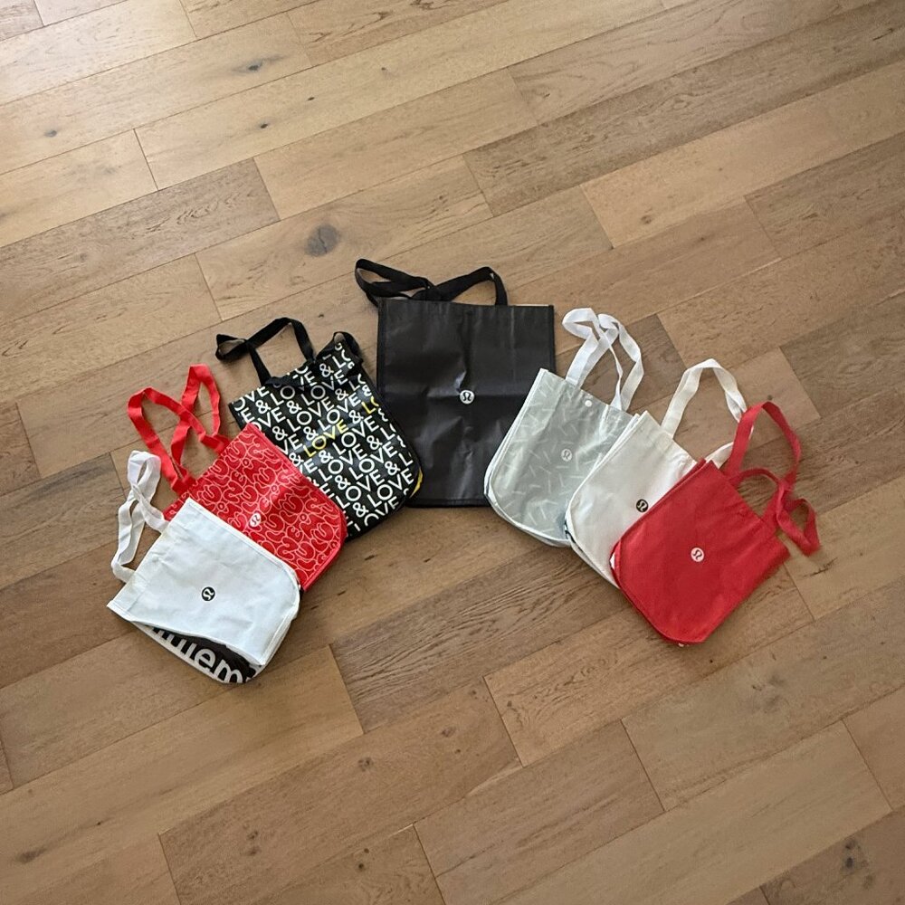 Seven Lululemon Reusable Bags - Picture 2 of 2